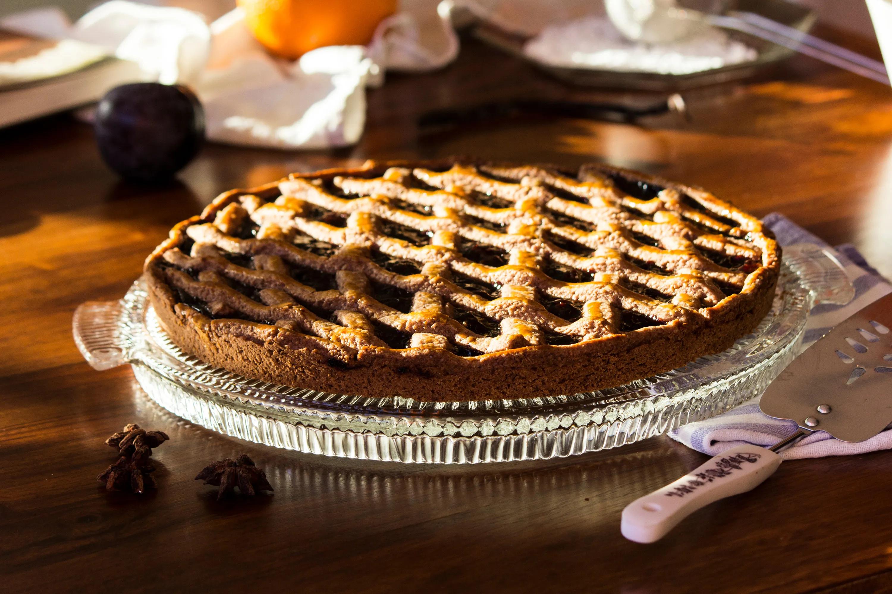 Linzer Torte Filling / Linzertorte Aka A Raspberry Tart Flour On My ...