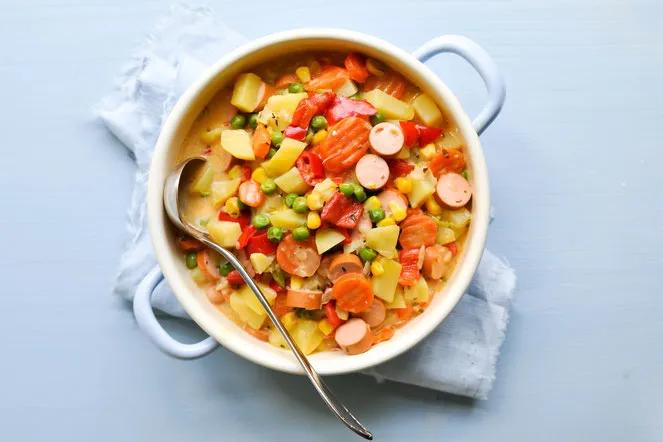 Gemüse-Kartoffel-Topf. Mit Würstchen. - mix dich glücklich (Thermomix ...