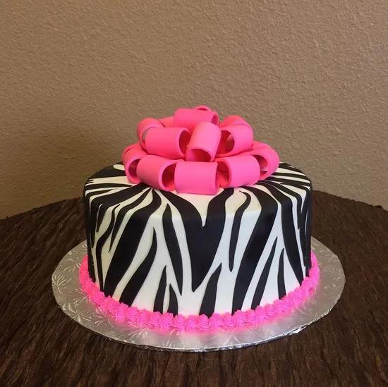 Elegant Cakery. Zebra Print Cake