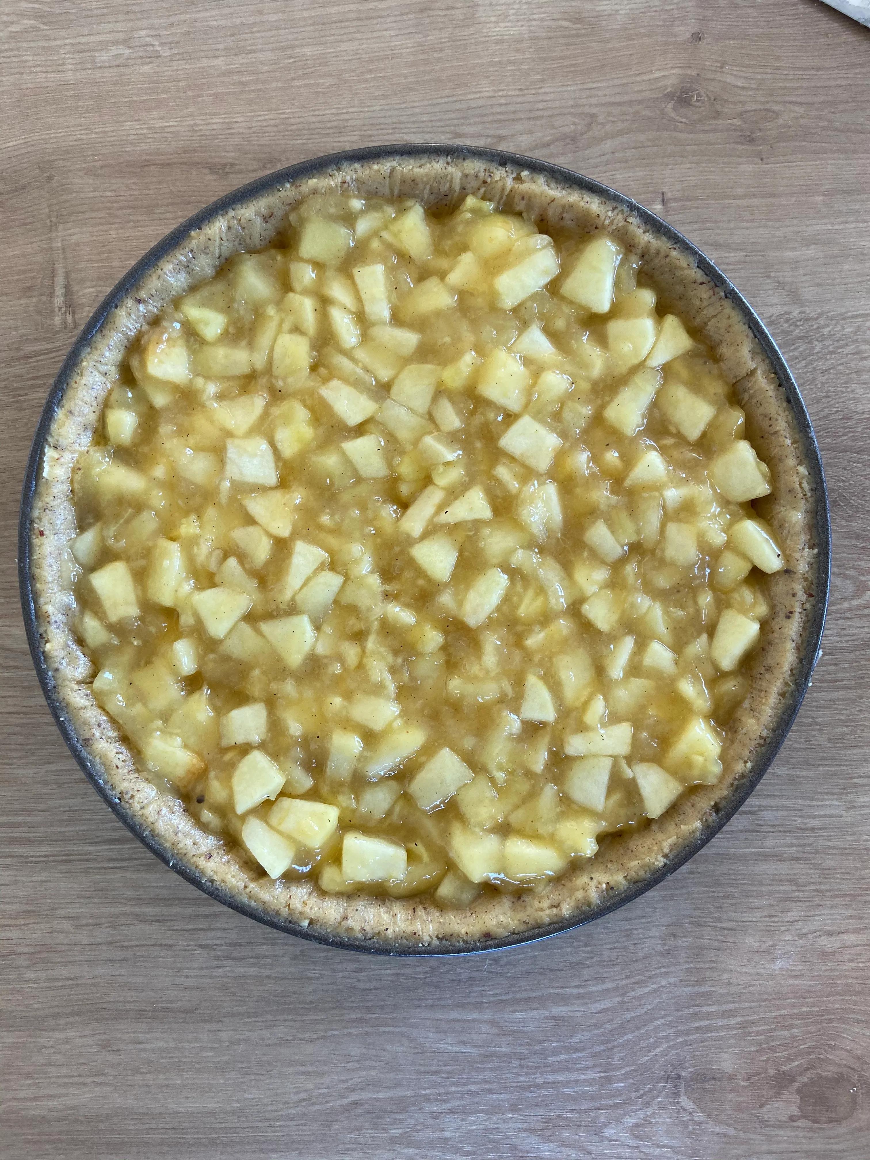 Apfelkuchen mit Nuss-Mürbteig – Backfeevi