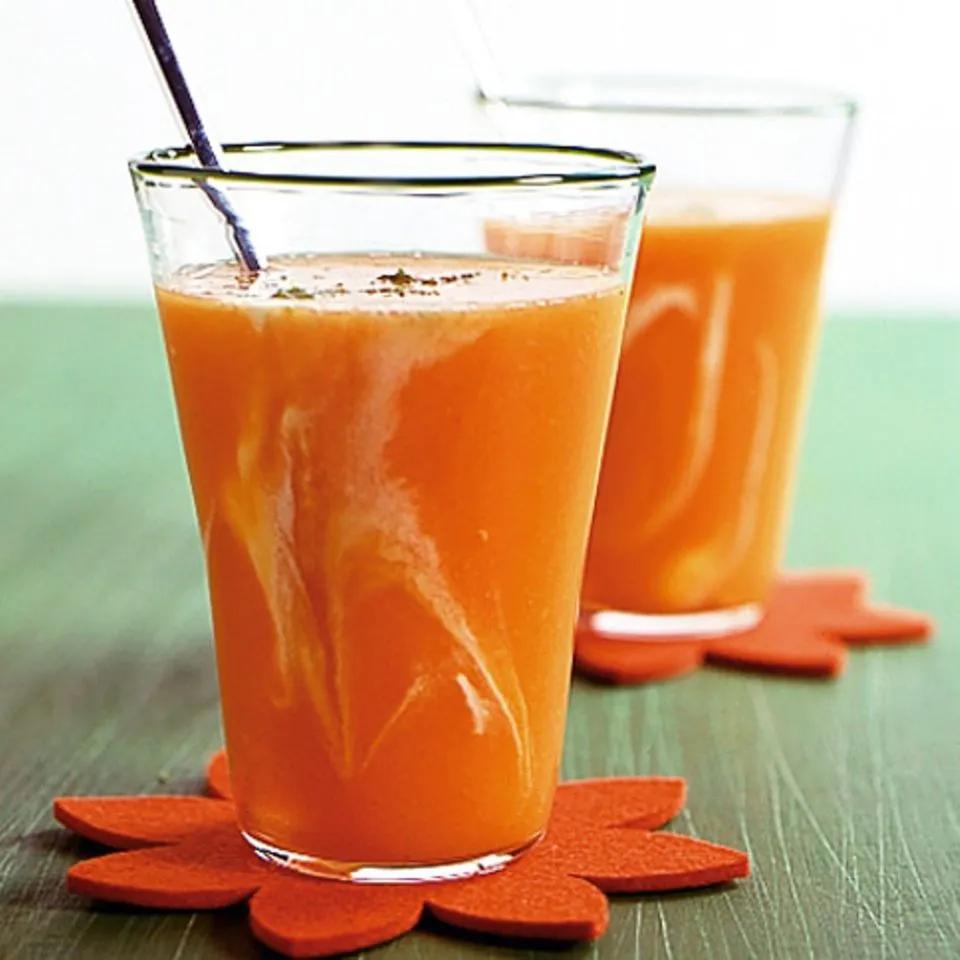 Orangen-Papaya-Saft mit Joghurt Rezept - [ESSEN UND TRINKEN]