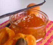 aprikosenmarmelade mit amaretto disaronno oder gra