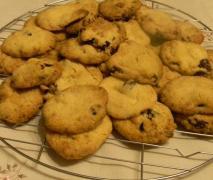 cranberry cookies mit weißen schoko stückchen