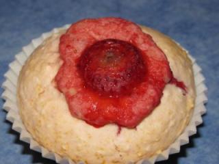 erdbeer buttermilch mandelmuffins