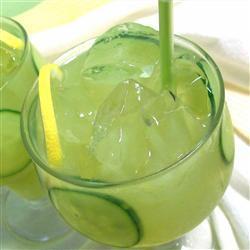 erfrischende gurkenlimonade