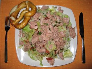 gemischter salat mit thunfisch