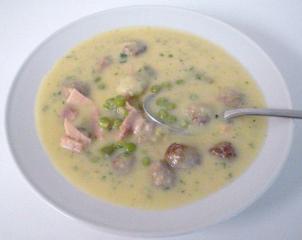 gemüse suppe mit kalbfleischbällchen
