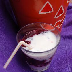 halloween shake mit heidelbeeren und buttermilch