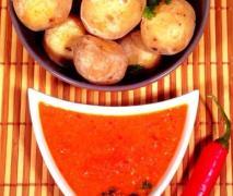kanarische kartoffeln mit paprika chili mojo