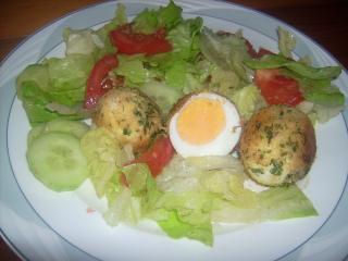 knusper eier auf salat