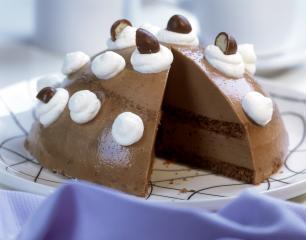 nuss nougat torte mit zucker und schokoladeneiern