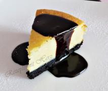 oreo cheesecake mit schokosoße