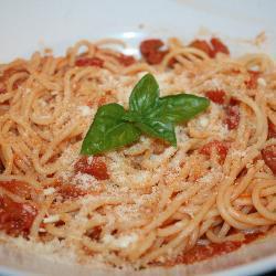 spaghetti mit chorizo and tomatensoße