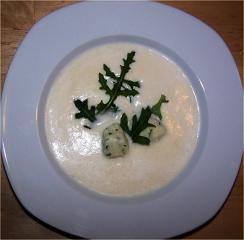 spargelcremesuppe mit rucola