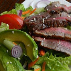 steak salat mit asiatischem dressing