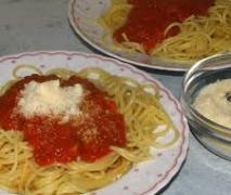 tomaten mozzarella sauce zu spagetti