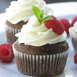 zucchini cupcakes mit himbeeren