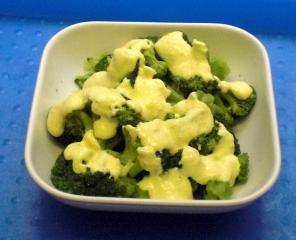 brokkoli mit mandel hollandaise