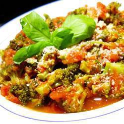 brokkoli mit tomaten und basilikum