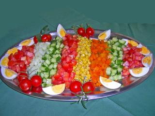 bunte salatplatte mit ei ohne öl