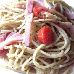 einfacher spaghettisalat mit pesto