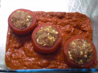 gefüllte tomaten mit hackfleisch und feta