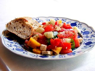 griechischer tomaten paprika salat