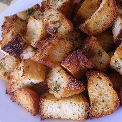 knoblauch croutons