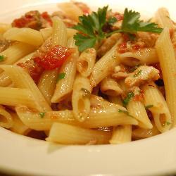 pasta mit tomaten thunfisch sauce