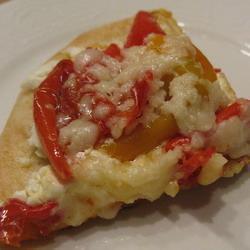 pita pizza mit ziegenkäse und paprika