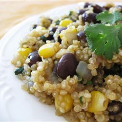 quinoa mit schwarzen bohnen und kreuzkümmel