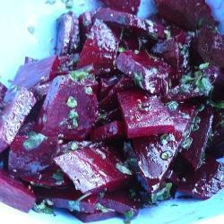 rote beete salat mit frischem majorandressing