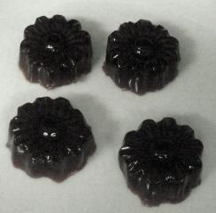 schwarze fruchtgummi blüten