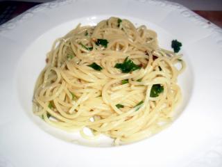 spaghetti aglio olio e peperoncio