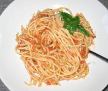 spaghetti mit bruschettasoße