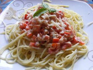spaghetti mit paprika frischkäse sauce