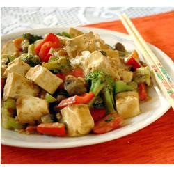 tofu gemüsepfanne mit erdnusssoße