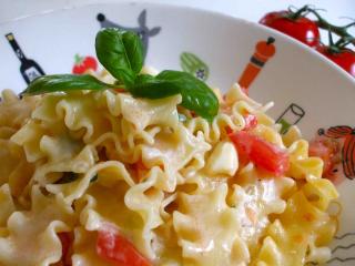 tomate mozzarella pasta