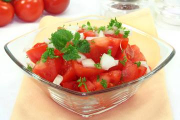 tomaten zwiebelsalat