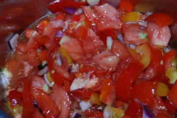 tomatensalat mit paprika