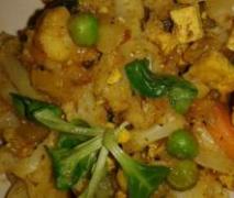 veganes tofu gemüse in curry sauce