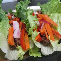 vietnamesisch inspirierte salatwickel