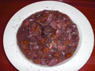 violette möhrensuppe mit champignons und kartoffeln