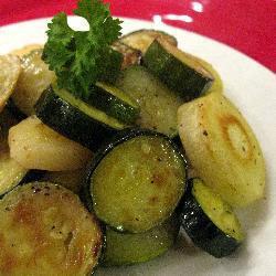 zucchini und pastinaken aus dem ofen